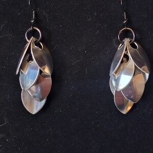 Chic Silver Leaf Drop Earrings